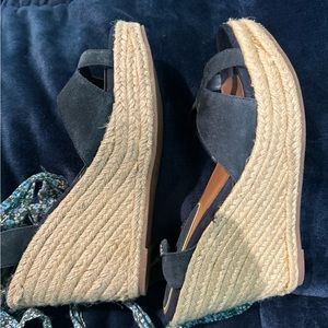 American Eagle Floral Lace-Up Sandals